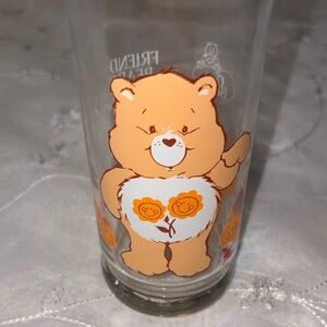 Vintage RARE CARE BEARS GLASS ~ FRIEND BEAR ~ Pizza Hut 1983~